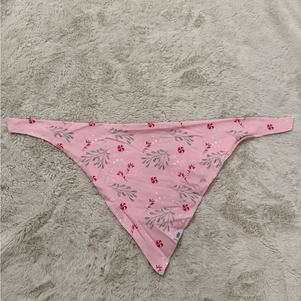 New in bag Fletch Pretty Peppermint Dog Bandana Small / Medium